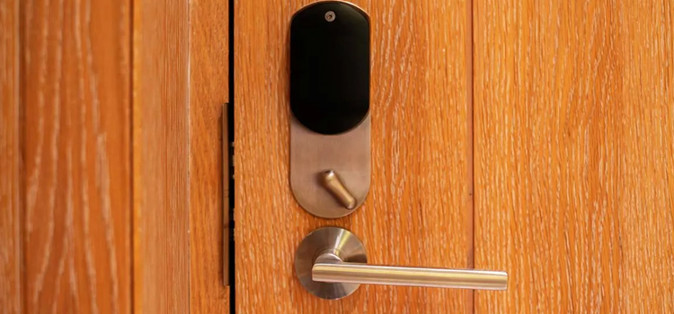 Automatic Locking Door Knob Markham